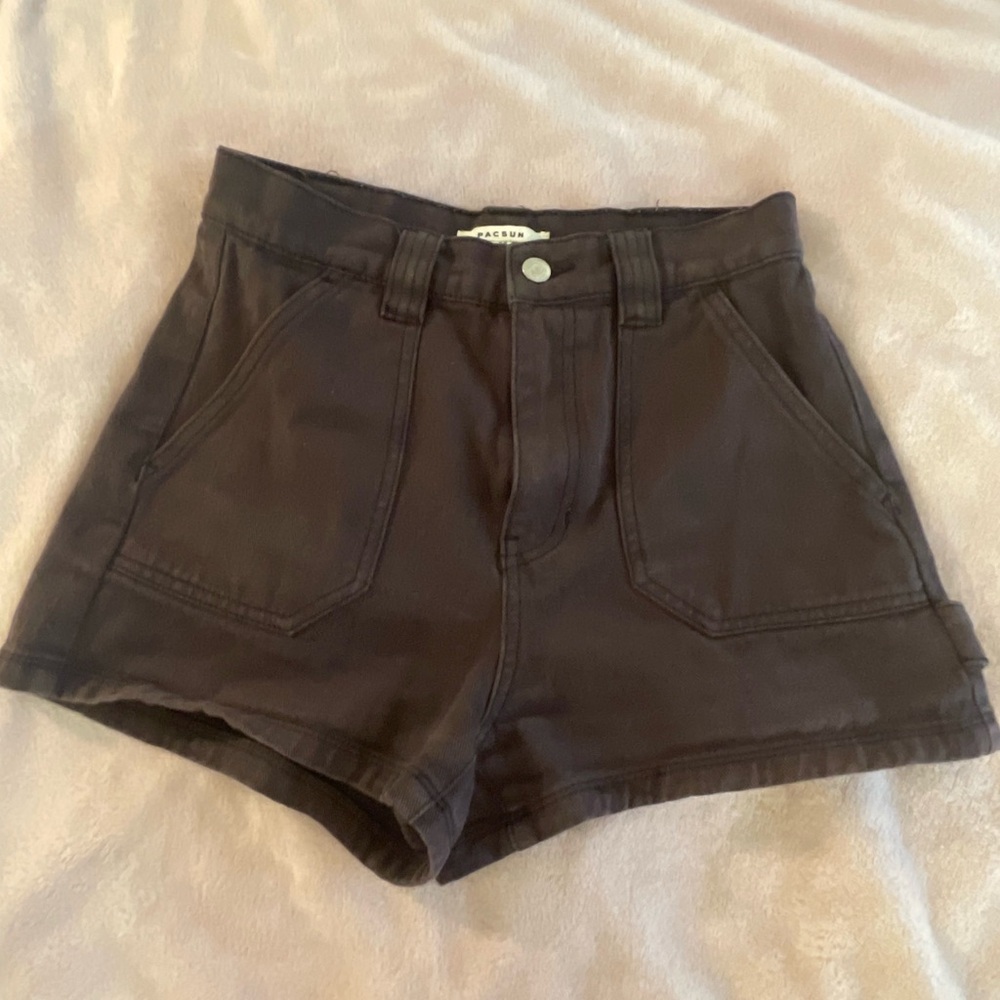 Black PacSun jeans shorts, 26
